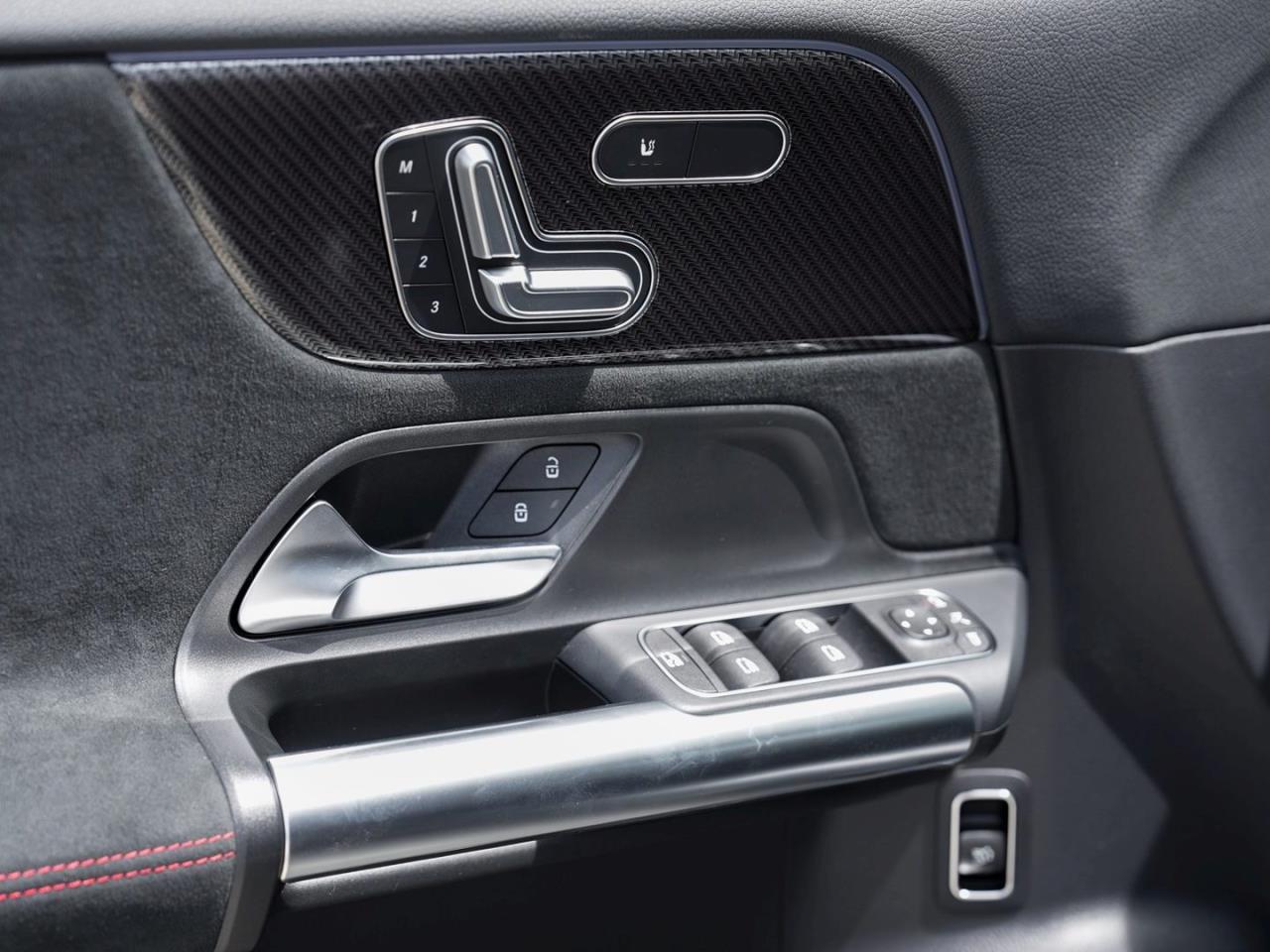 Mercedes-Benz B 220 d AMG Panorama Distronic Memory 360? AHK