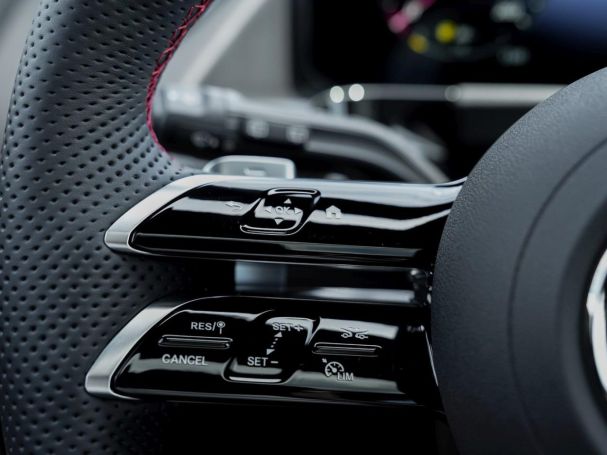Mercedes-Benz B 220 d AMG Panorama Distronic Memory 360° AHK
