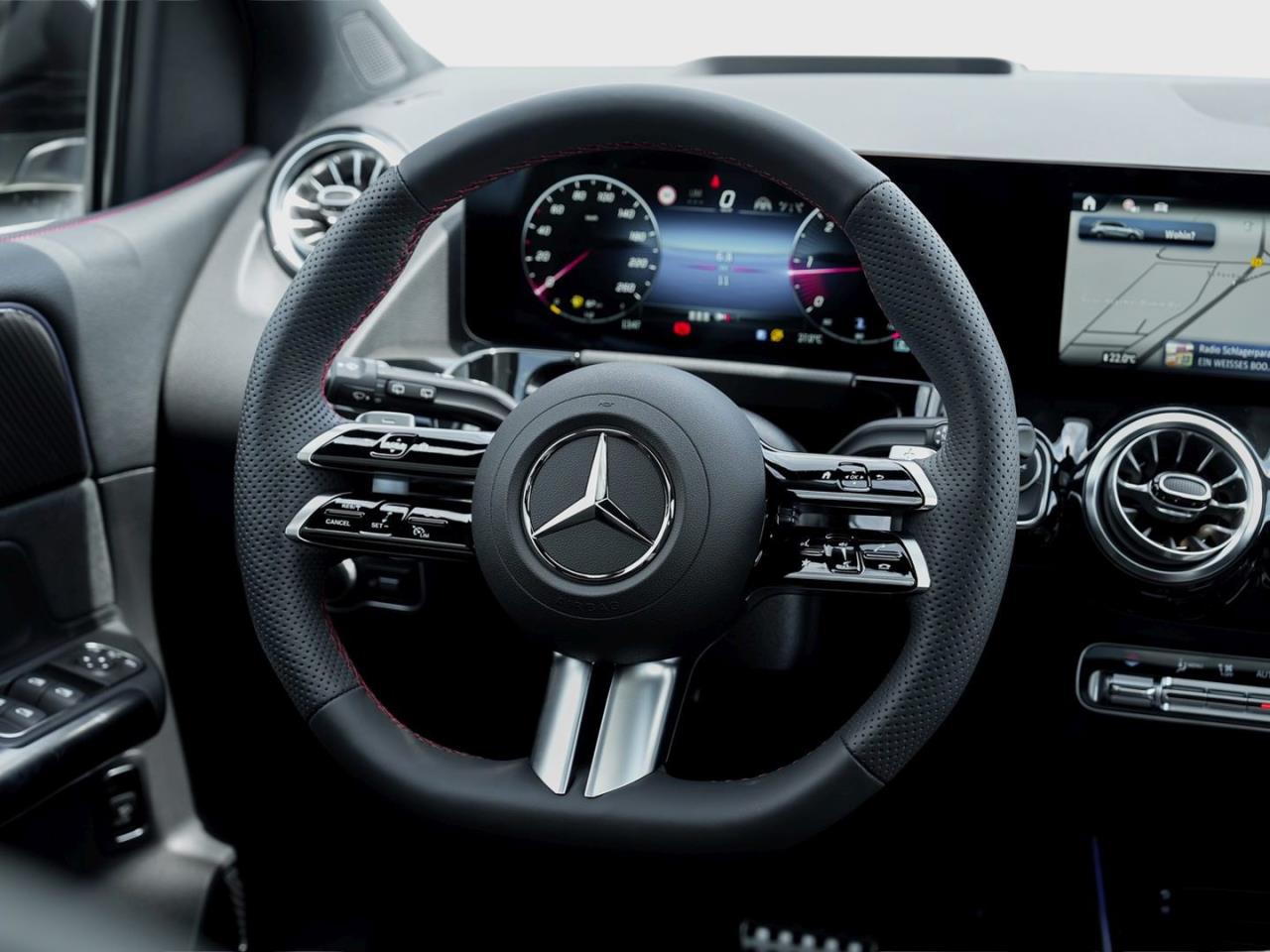 Mercedes-Benz B 220 d AMG Panorama Distronic Memory 360? AHK