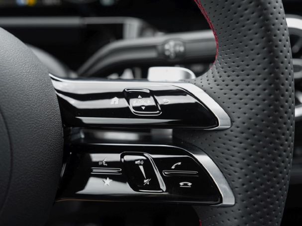 Mercedes-Benz B 220 d AMG Navi Distronic Panorama 360? AHK
