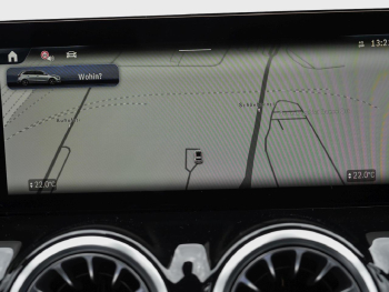 Mercedes-Benz B 220 d AMG Navi Distronic Panorama 360° AHK