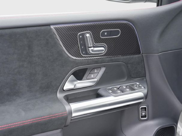Mercedes-Benz B 220 d AMG Navi Distronic Panorama 360° AHK