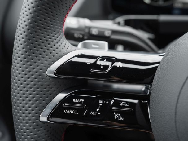 Mercedes-Benz B 220 d AMG Navi Distronic Panorama 360? AHK
