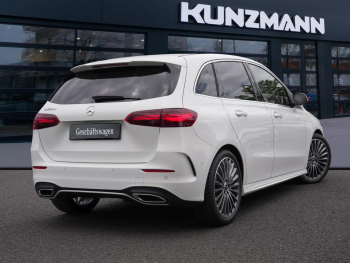 Mercedes-Benz B 220 d AMG Navi Distronic Panorama 360° AHK
