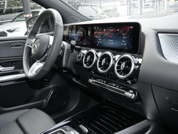 Mercedes-Benz B 250 4M Progressive Night Distronic Panorama