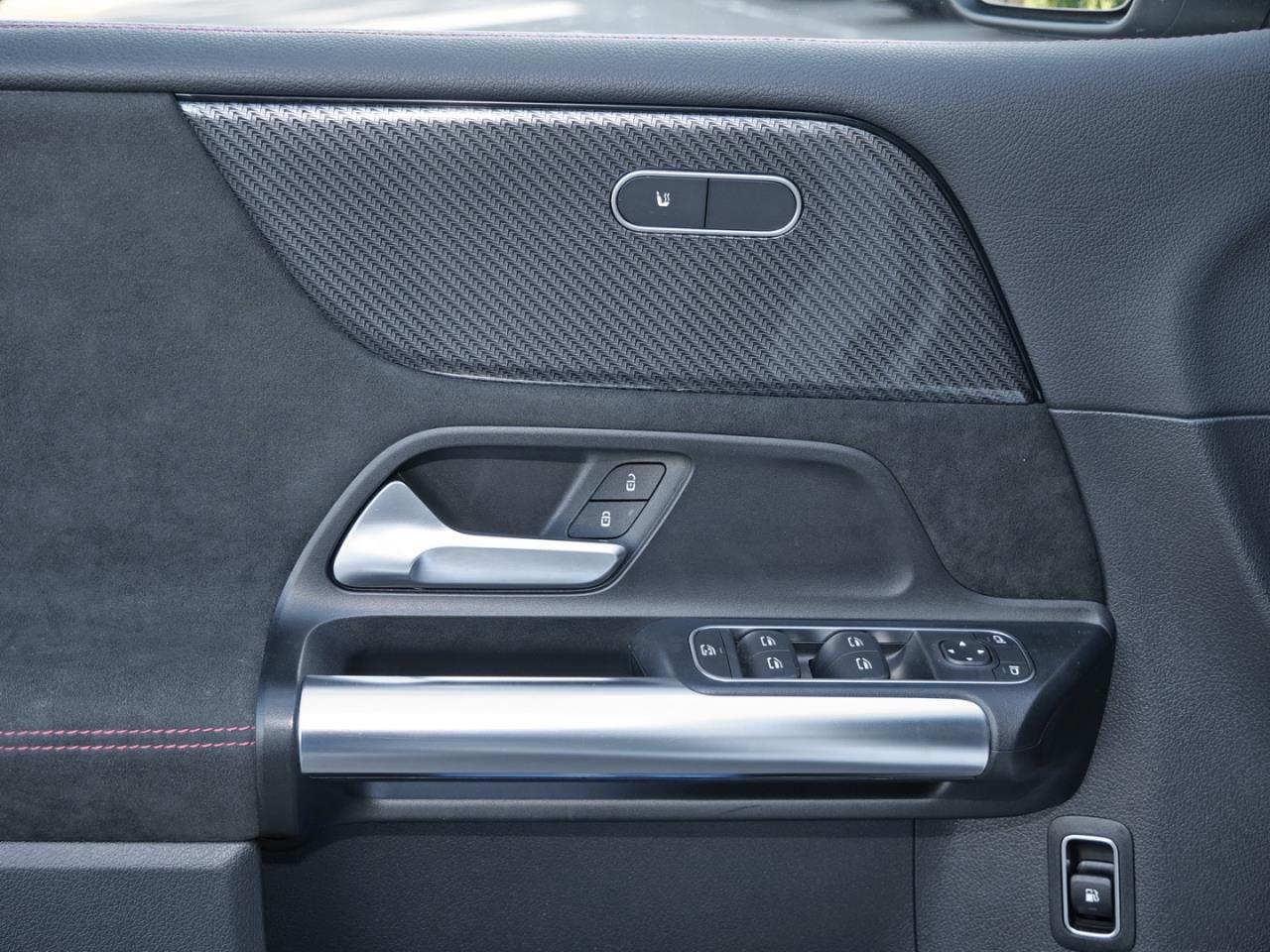 Mercedes-Benz B 250 e AMG Navi Kamera AHK Park-Paket