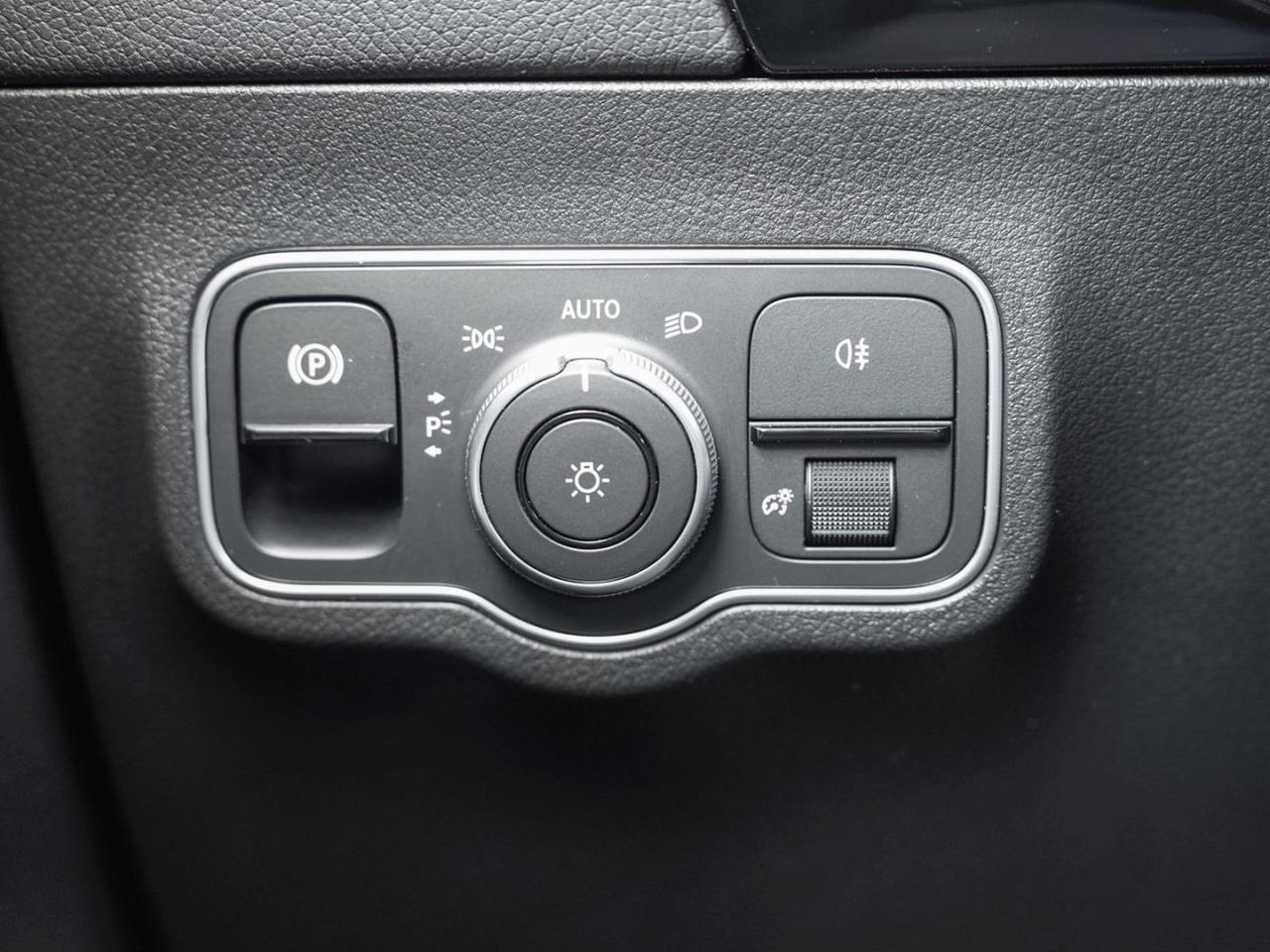 Mercedes-Benz B 250 e Progressive Distronic AHK Kamera EasyP