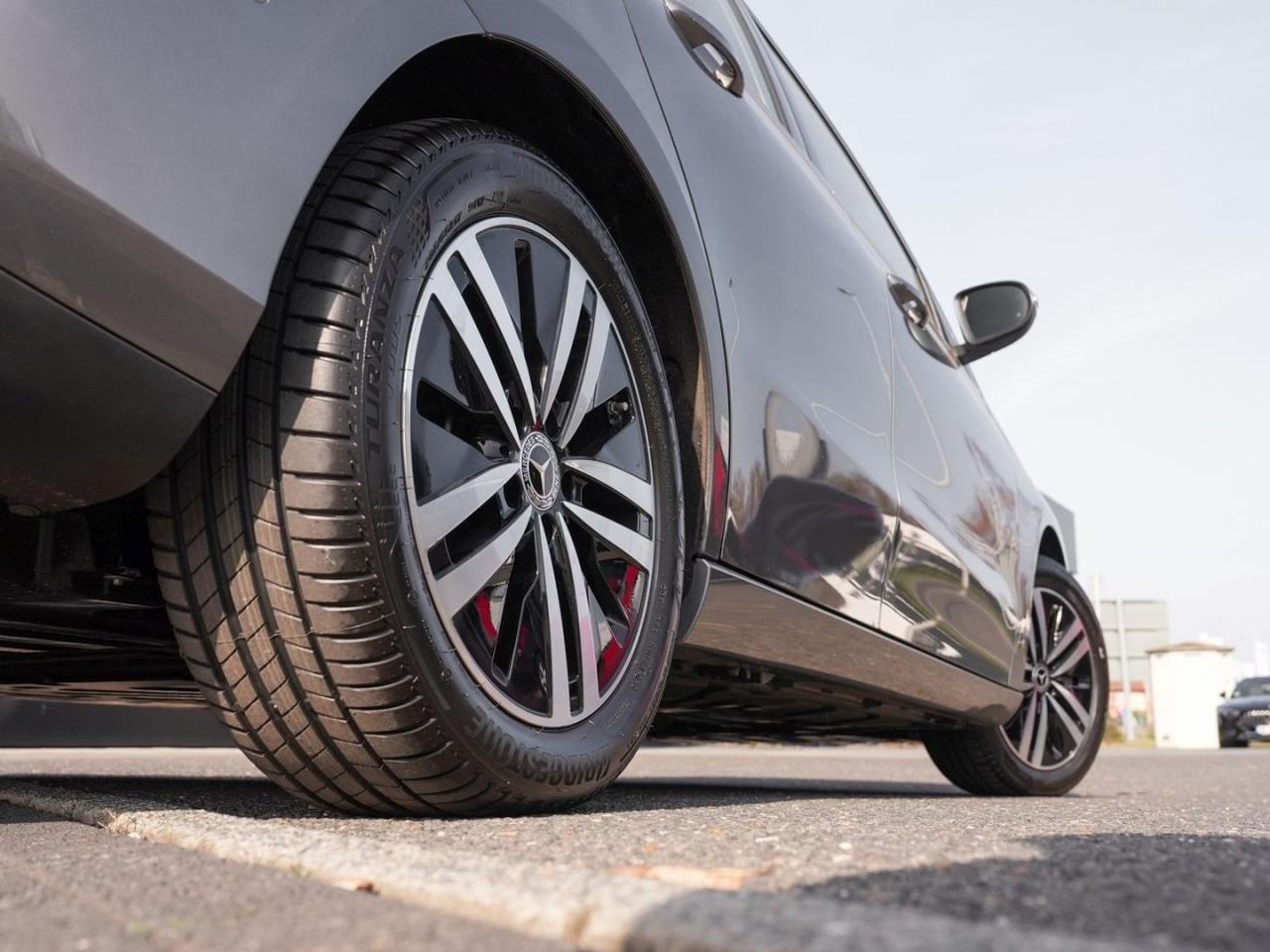 Mercedes-Benz B 250 e Progressive Distronic AHK Kamera EasyP