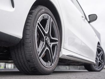 Mercedes-Benz B 250 e AMG Night Kamera Totwinkel Ambiente