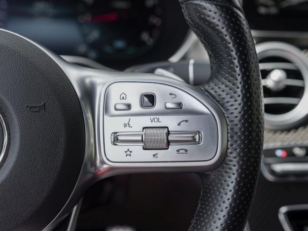 Mercedes-Benz C 300 Cabrio AMG Burmester Kamera Airscarf Navi