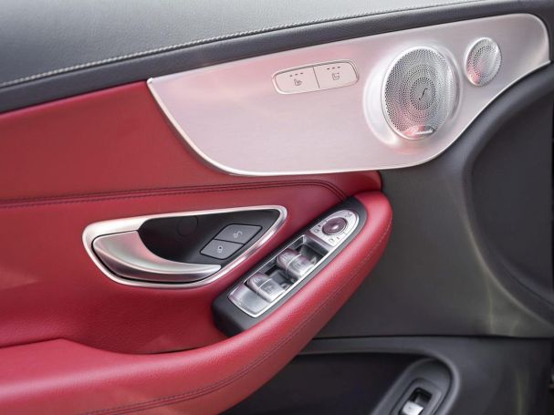 Mercedes-Benz C 300 Cabrio AMG Burmester Kamera Airscarf Navi