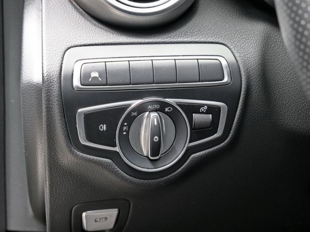 Mercedes-Benz C 180 Coupé Navi Kamera Totwinkel Spiegel-P
