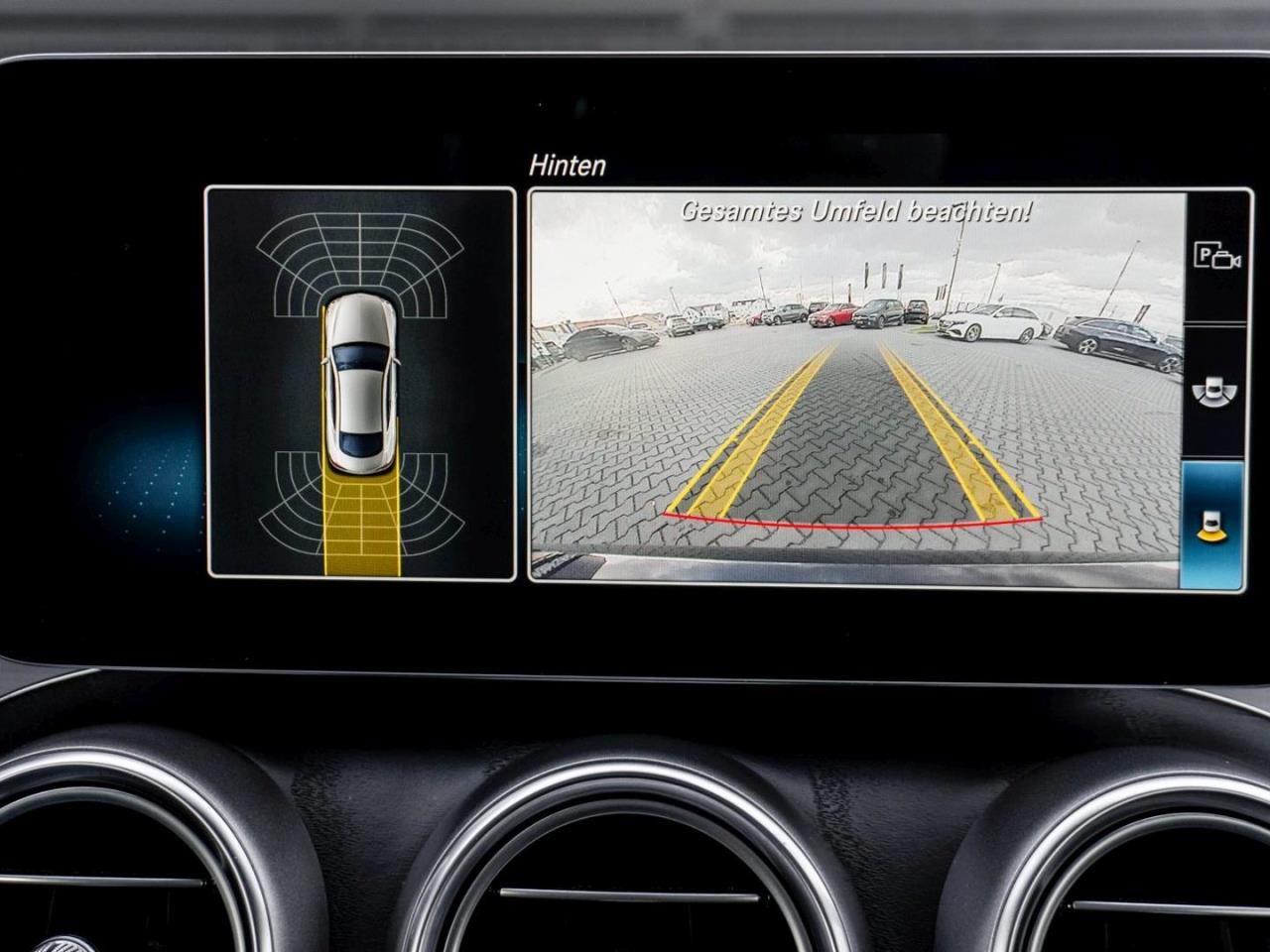 Mercedes-Benz C 200 Coupé AMG Panorama Distronic Kamera