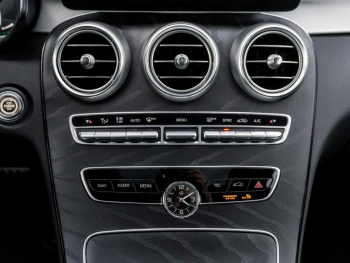 Mercedes-Benz C 200 Coupé AMG Panorama Distronic Kamera