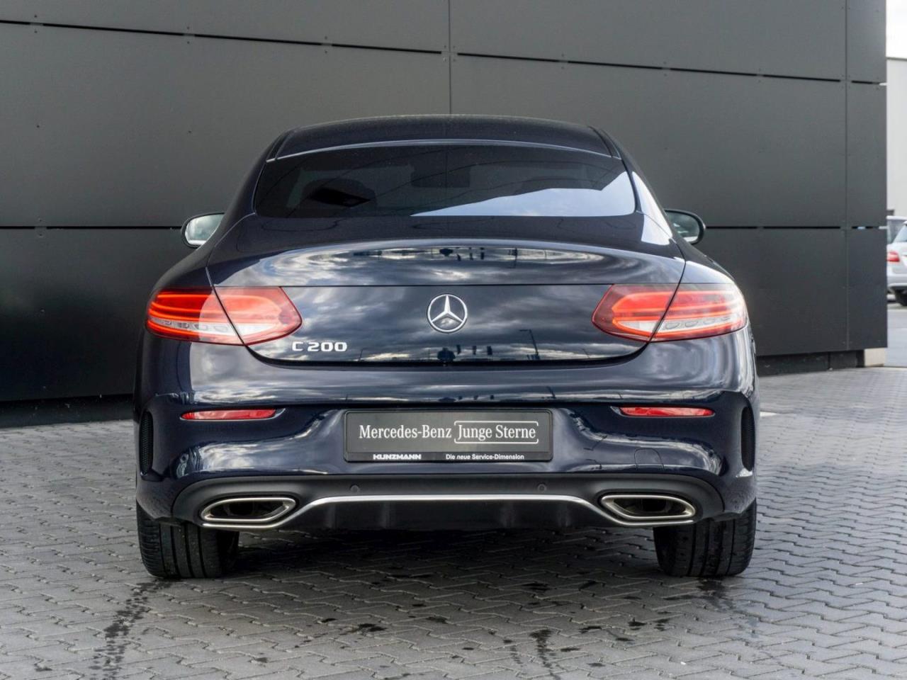 Mercedes-Benz C 200 Coupé AMG Panorama Distronic Kamera