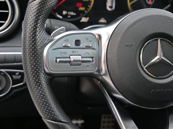 Mercedes-Benz C 300 4M Coupé AMG Night Distronic Panorama 360°