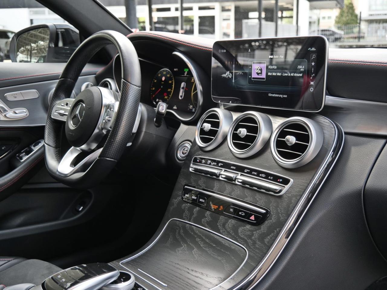 Mercedes-Benz C 300 4M Coupé AMG Night Distronic Panorama 360°
