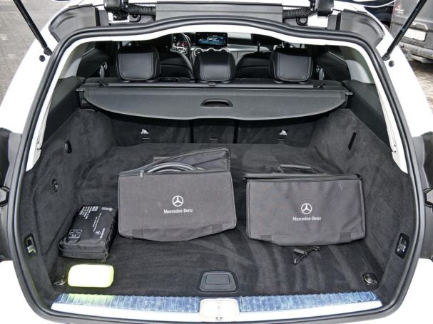 Mercedes-Benz C 300 de T Distronic EasyPack Burmester AHK 360°