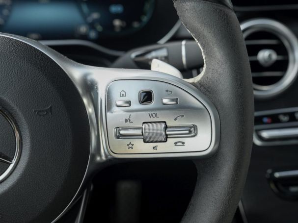 Mercedes-Benz C 300 e T AMG Night Distronic Panorama Kamera