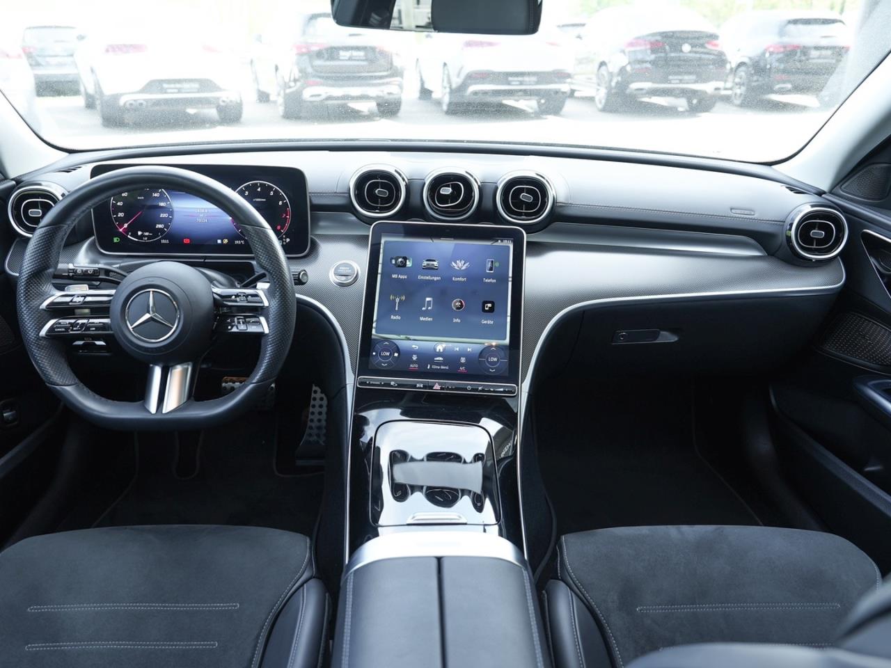 Mercedes-Benz C 180 T AMG Night Panorama Kamera Totwinkel AHK