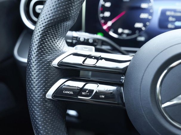 Mercedes-Benz C 180 T AMG Night Panorama Kamera Totwinkel AHK