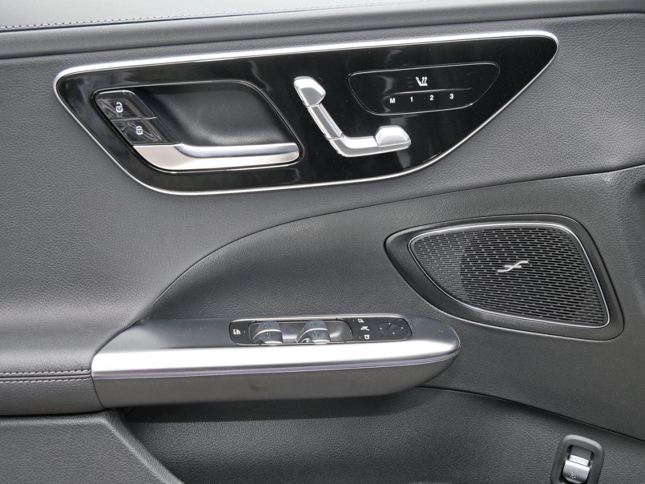 Mercedes-Benz C 180 T-Modell AMG Night Distronic 360? AHK