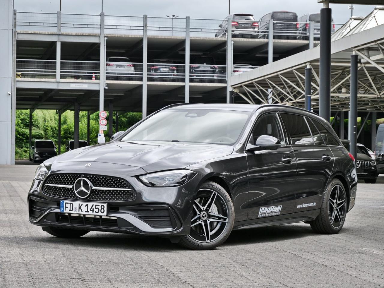 Mercedes-Benz C 180 T-Modell AMG Night Distronic 360? AHK