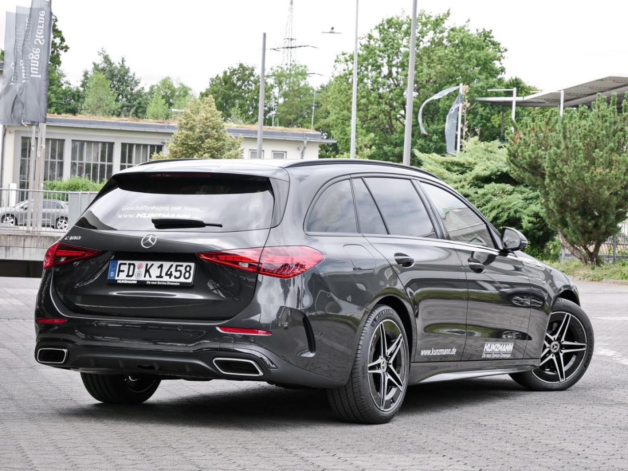 Mercedes-Benz C 180 T-Modell AMG Night Distronic 360? AHK