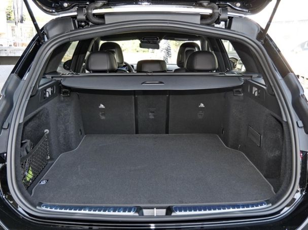 Mercedes-Benz C 200 d T-Modell AMG Night Distronic Panorama