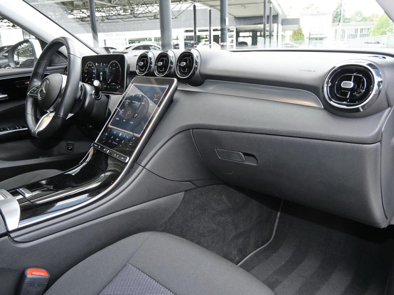 Mercedes-Benz C 200 d T Avantgarde Distronic Kamera Easy-Pack