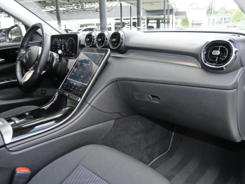 Mercedes-Benz C 200 d T Avantgarde Distronic Kamera Easy-Pack