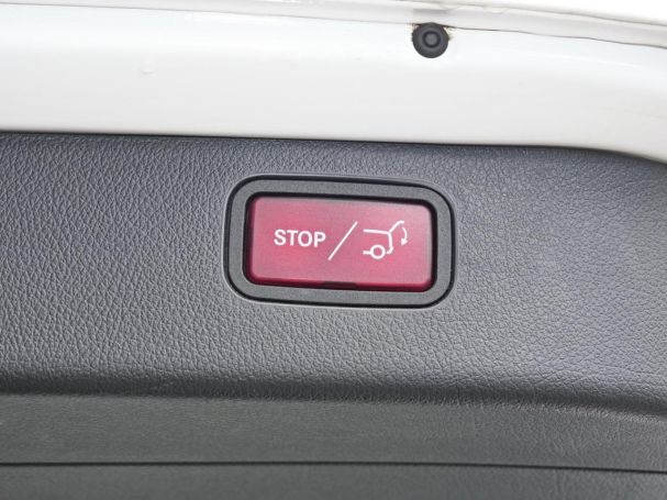 Mercedes-Benz C 200 d T Avantgarde Distronic Kamera Easy-Pack