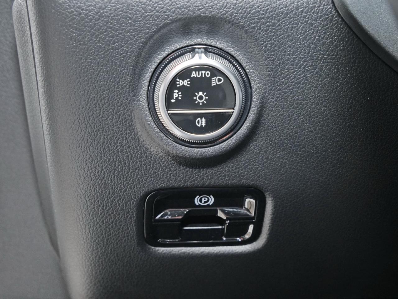 Mercedes-Benz C 200 d T Avantgarde Distronic Kamera Easy-Pack