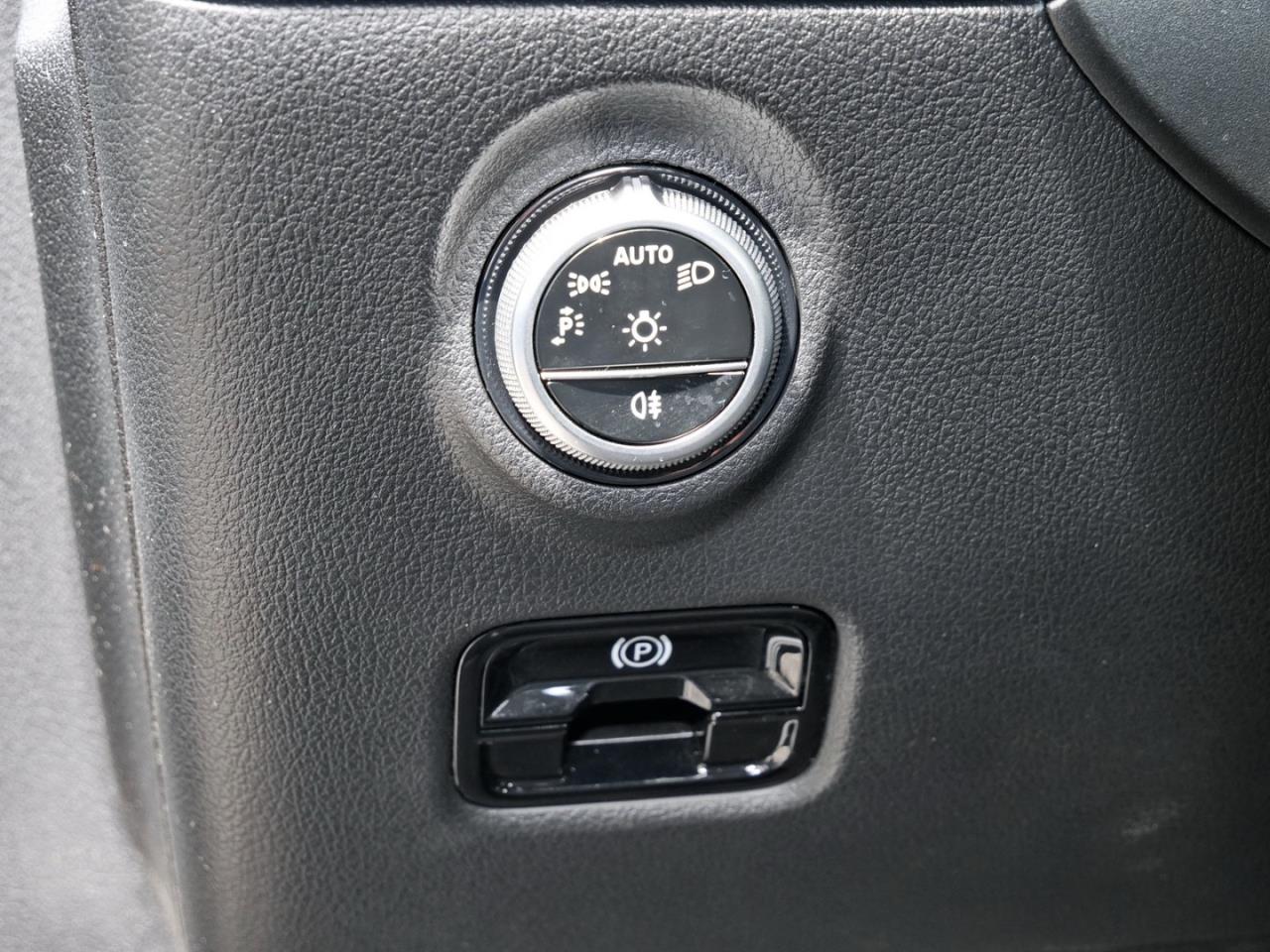 Mercedes-Benz C 200 d T Avantgarde AHK Kamera Navi