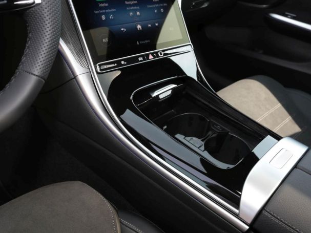 Mercedes-Benz C 200 T-Modell AMG Night Panorama Distronic AHK