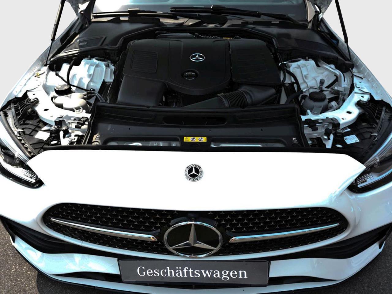 Mercedes-Benz C 200 T-Modell AMG Night Panorama Distronic AHK