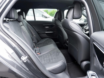 Mercedes-Benz C 220 d 4M T AMG Night Distronic Kamera Easy-P