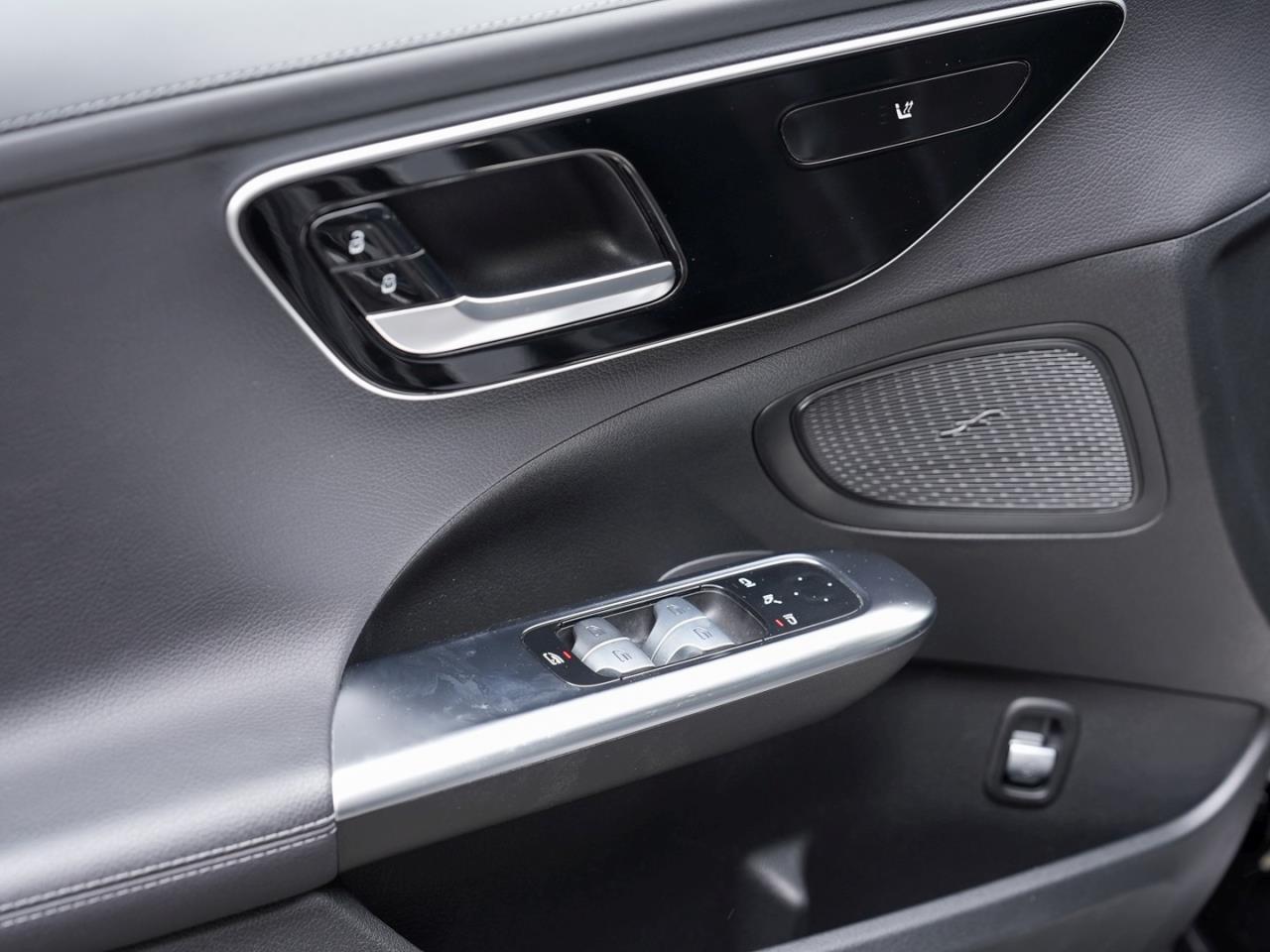 Mercedes-Benz C 220 d 4M T AMG Night Distronic Kamera Easy-P