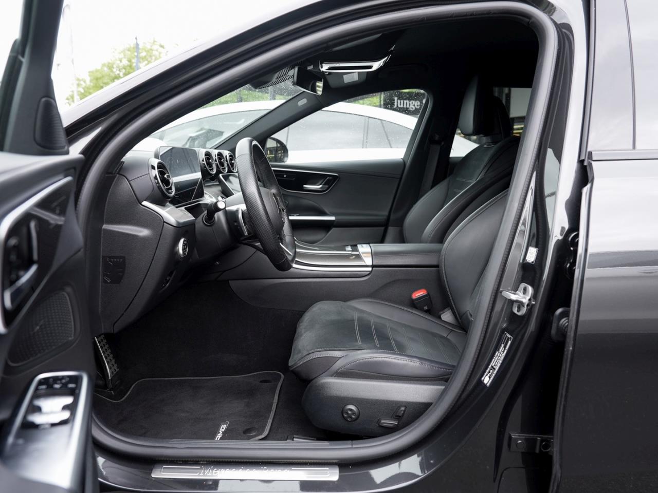Mercedes-Benz C 220 d 4M T AMG Night Distronic Kamera Easy-P