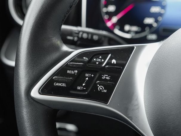 Mercedes-Benz C 220 d 4M T Avantgarde Night Distronic Kamera