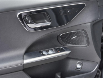 Mercedes-Benz C 220 d 4M T Avantgarde Night Distronic Kamera
