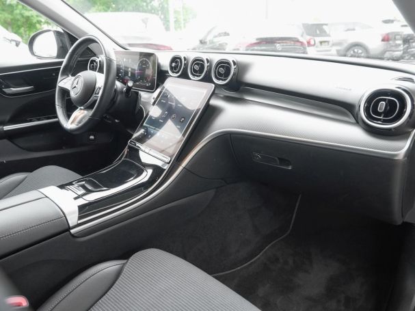 Mercedes-Benz C 220 d 4M T Avantgarde Night Distronic Kamera