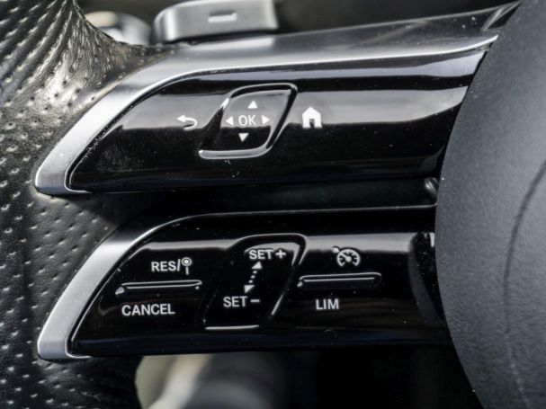 Mercedes-Benz C 220 d 4M T AMG Night Panorama Spurhalte EasyP