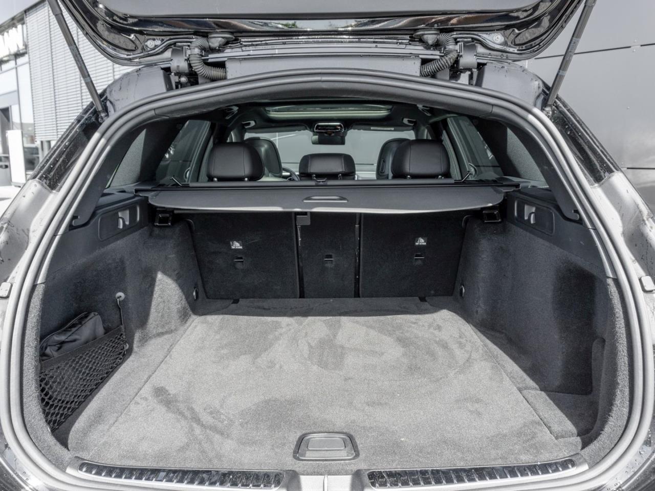 Mercedes-Benz C 220 d 4M T AMG Night Panorama Spurhalte EasyP