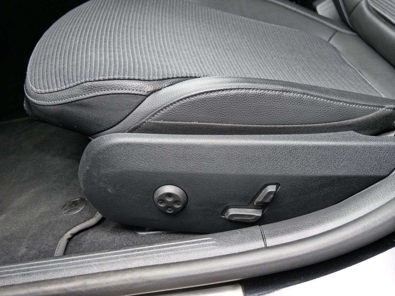 Mercedes-Benz C 220 d 4M T Avantgarde Kamera SpurH