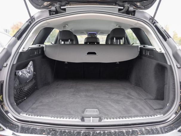 Mercedes-Benz C 220 d 4M T Avantgarde Distronic MBUX-Navi AHK