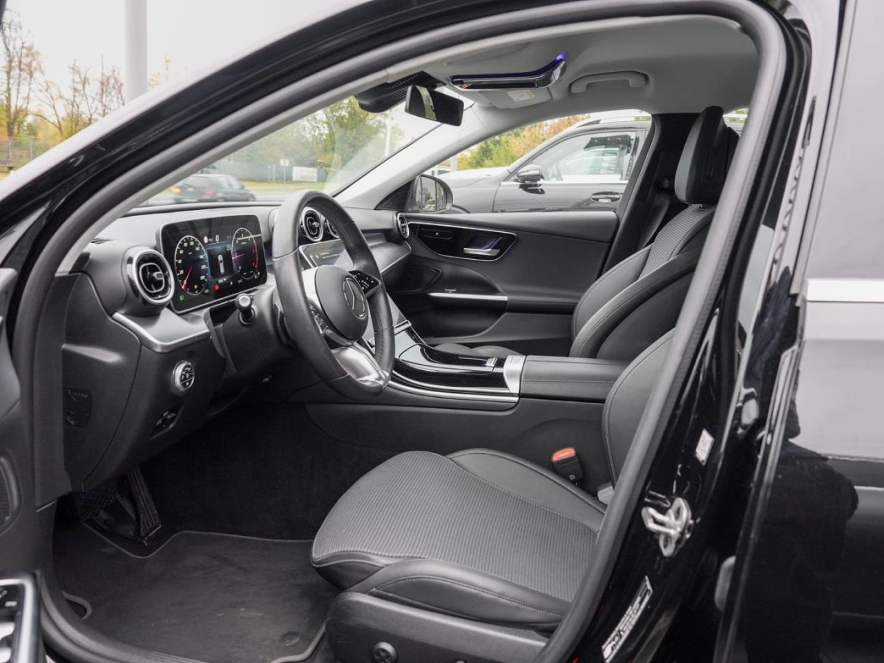 Mercedes-Benz C 220 d 4M T Avantgarde Distronic MBUX-Navi AHK