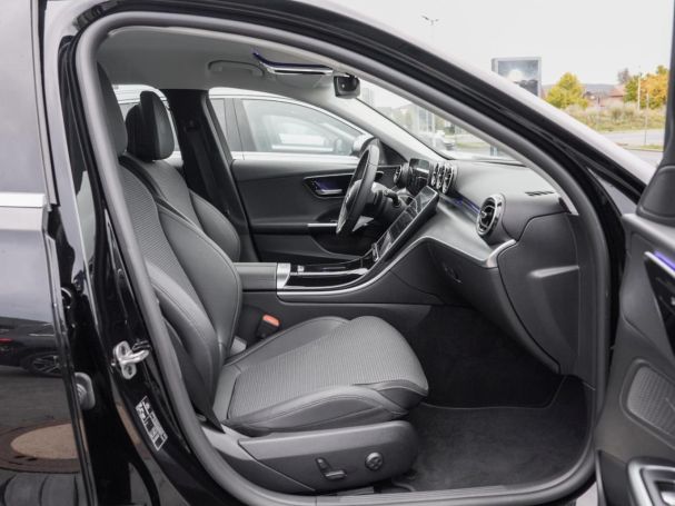 Mercedes-Benz C 220 d 4M T Avantgarde Distronic MBUX-Navi AHK