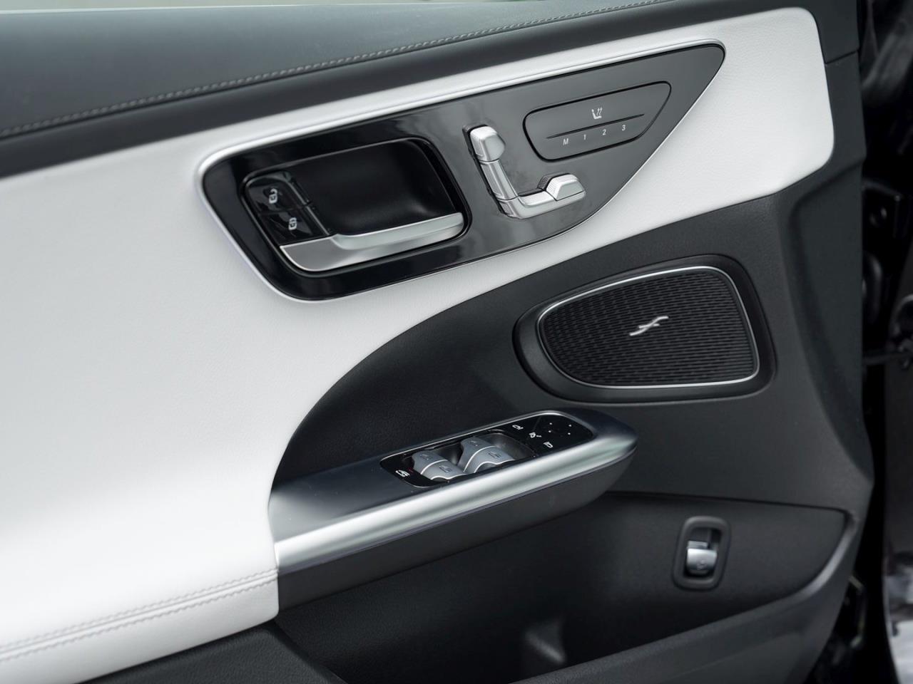 Mercedes-Benz C 220 d T-Modell AMG Panorama Distronic 360? AHK