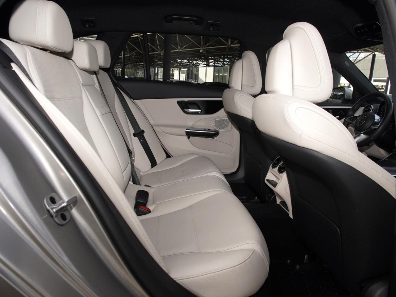 Mercedes-Benz C 220 d T Avantgarde Distronic MBUXNavi 360° AHK